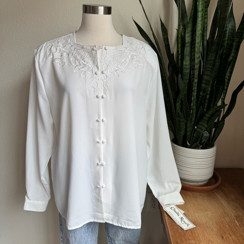 Vintage Embroidered White Blouse Size‎ 18 Button Down 80s 90s feminine staple